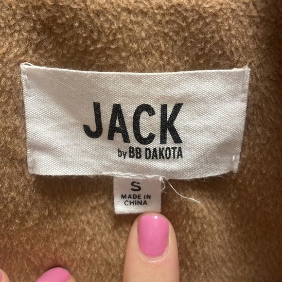 Camel coat - Picture 2 of 5